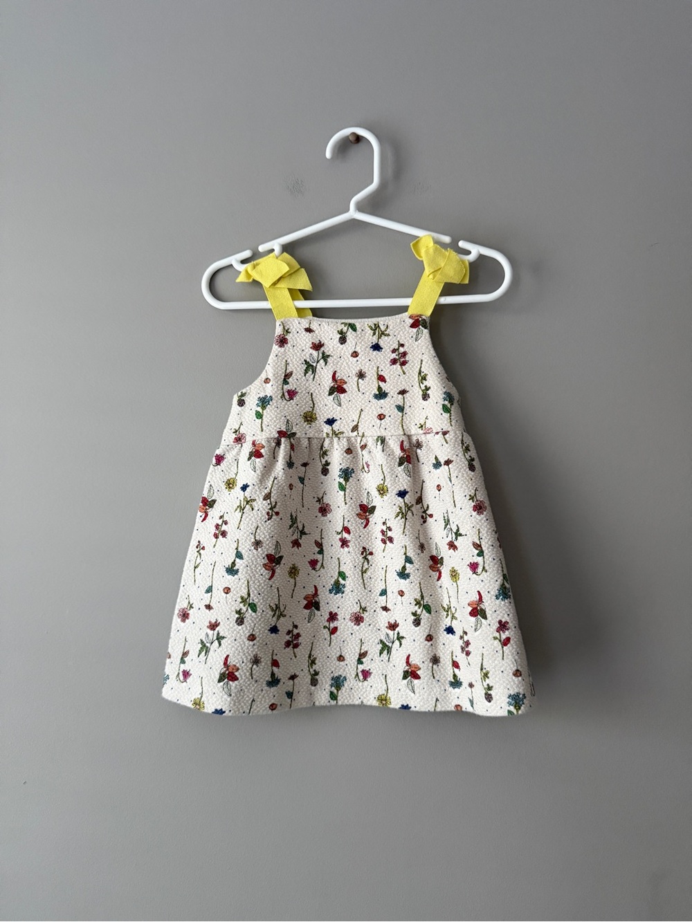 Zara kids baby 12-18 months Cream Floral Dress with Yellow Tie Straps